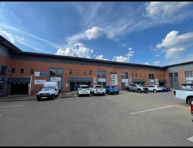 INDUSTRIAL PROPERTY TO RENT IN HENNOPSPARK
